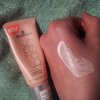 Essence My Base Illuminating make-up base