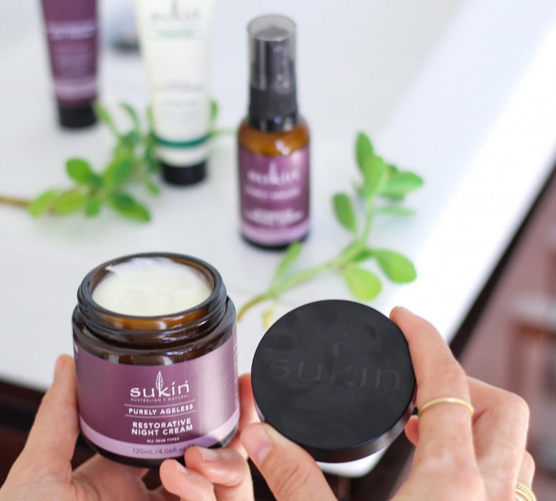 How To Look Like A Celebrity - Tips When You Younger Skin