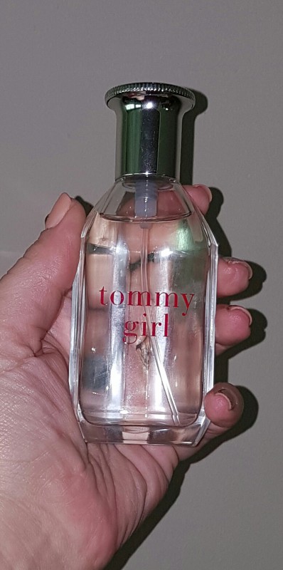 tommy girl perfume description
