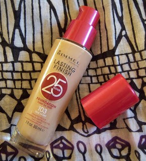 Rimmel 25 Hour Lasting Finish Nude Foundation Review 