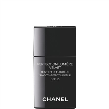 Worth the Hype?  Chanel Perfection Lumiere Velvet Foundation