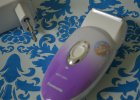 A Closer look at the Epilator and charger