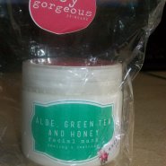 Hey Gorgeous - Aloe Green Tea and Honey Facial Mask