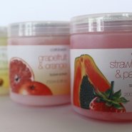 Strawberry &amp; Papaya Sugar Scrub