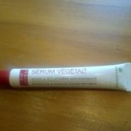 Yves Rocher Serum Vegetal 3 – Wrinkles &amp; Radiance Dazzling Cream