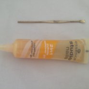 Essence 2n1 Cuticle Remover