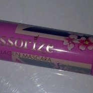 June VIP Review: Accessorize Collagen Mascara (Black)