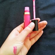 Revlon Super Lustrous Lipgloss in Pink Pop