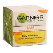 Garnier Skin Naturals Light