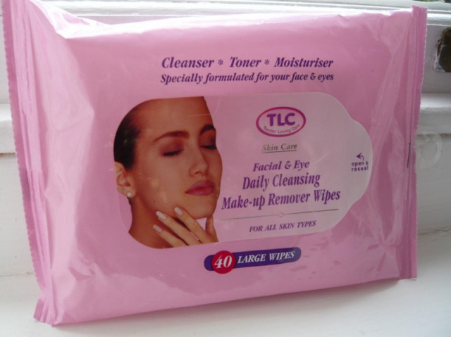 TLC Facial and Eye Daily Cleansing Make-up Remover Wipes – All Skin Types