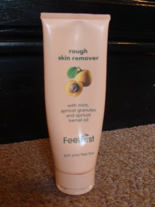 Feet First Apricot Rough Skin Remover