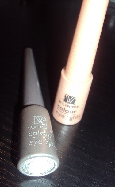 Woolworths Colour Eye Lights in Apricot and Charcoal