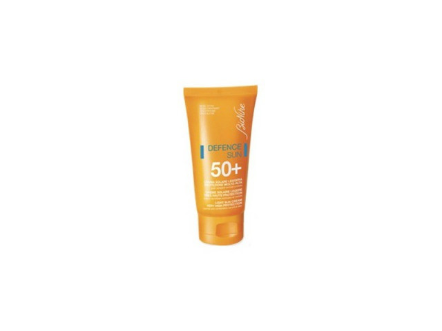 BioNike Defence Sun 50+ very high protection sun lotion
