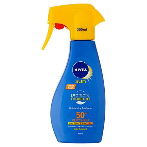 Nivea Protect and moisture moisturising sun spray SPF 50+