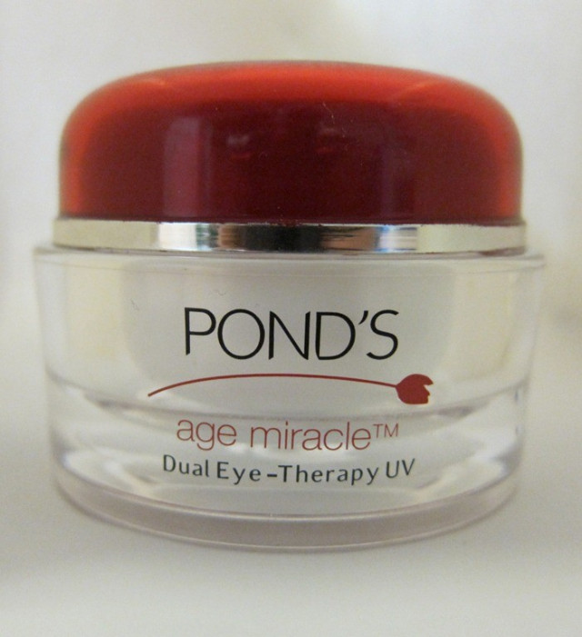 POND'S age miracle: Dual Eye Therapie