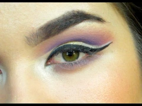 Dramatic Glitter Cut Crease How to