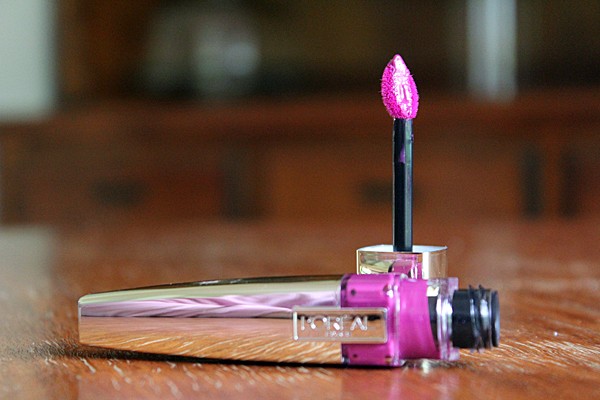 Read more about the article L’Oreal Paris Shine Caresse Milady