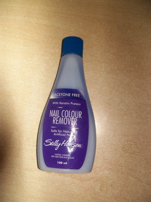 Sally Hansen Nail Colour Remover - Beauty Bulletin Sally Hansen Nail Colour Remover - Beauty Bulletin